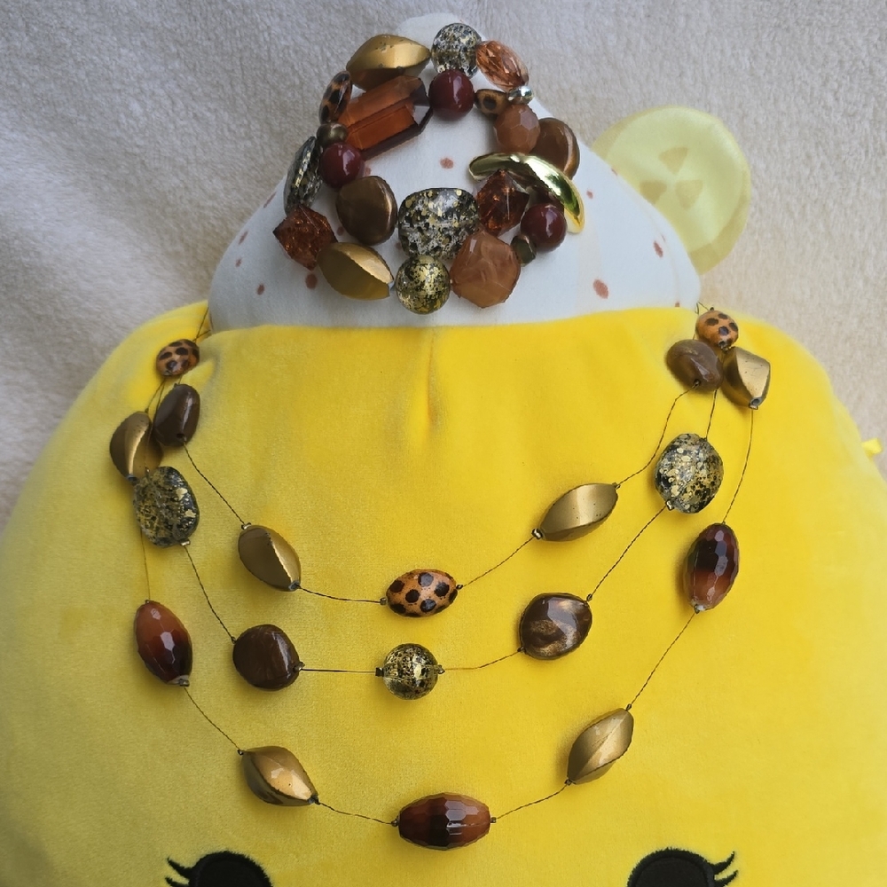 Elegant Multicolor Beaded Necklace